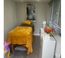 Full body massage Hertfordshire East Hertfordshire - Photos for Nikki’s Hands Massage and hair removal